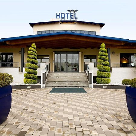 פיאנצה Hotel Gallia מראה חיצוני תמונה