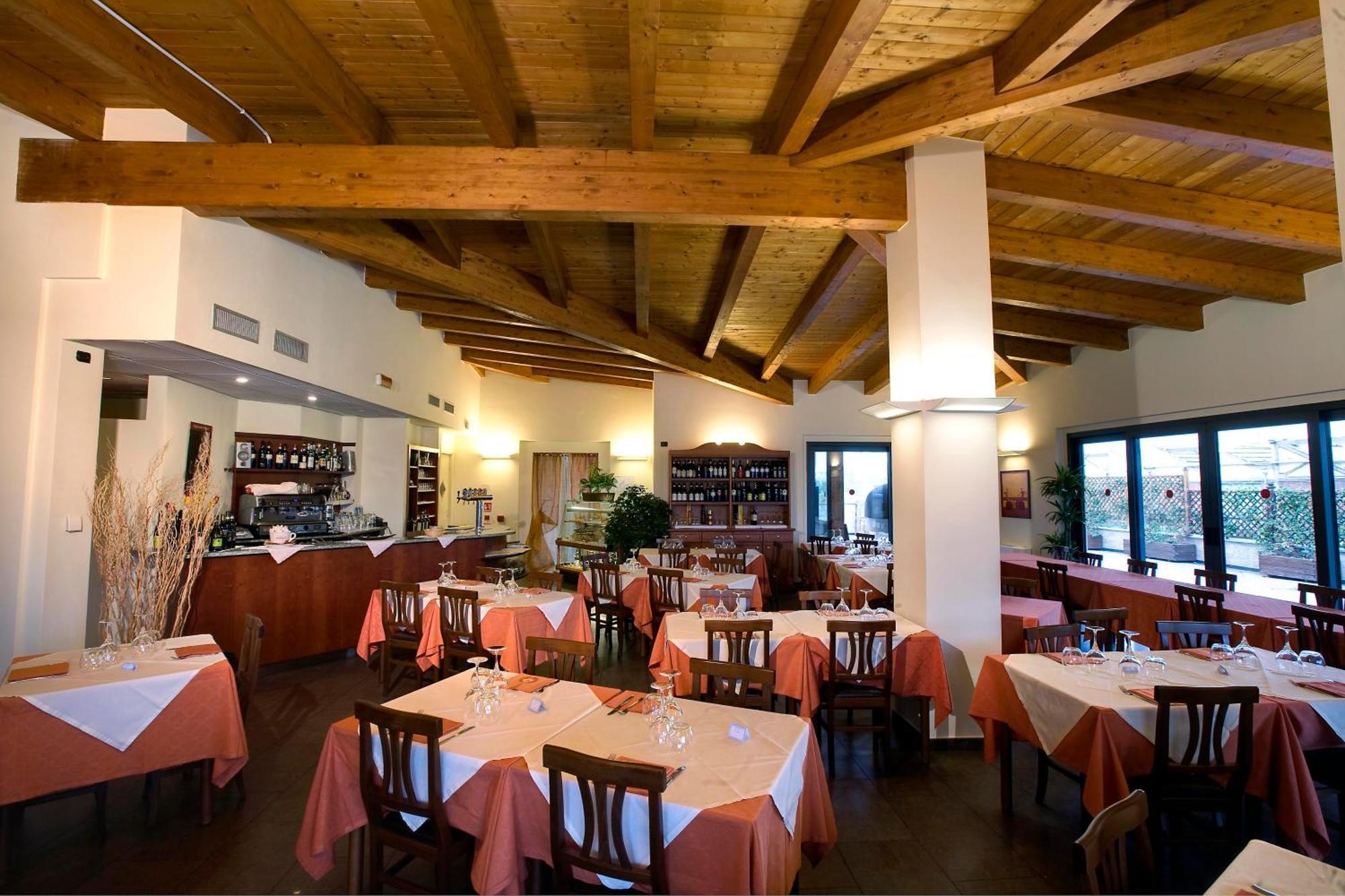 פיאנצה Hotel Gallia מראה חיצוני תמונה