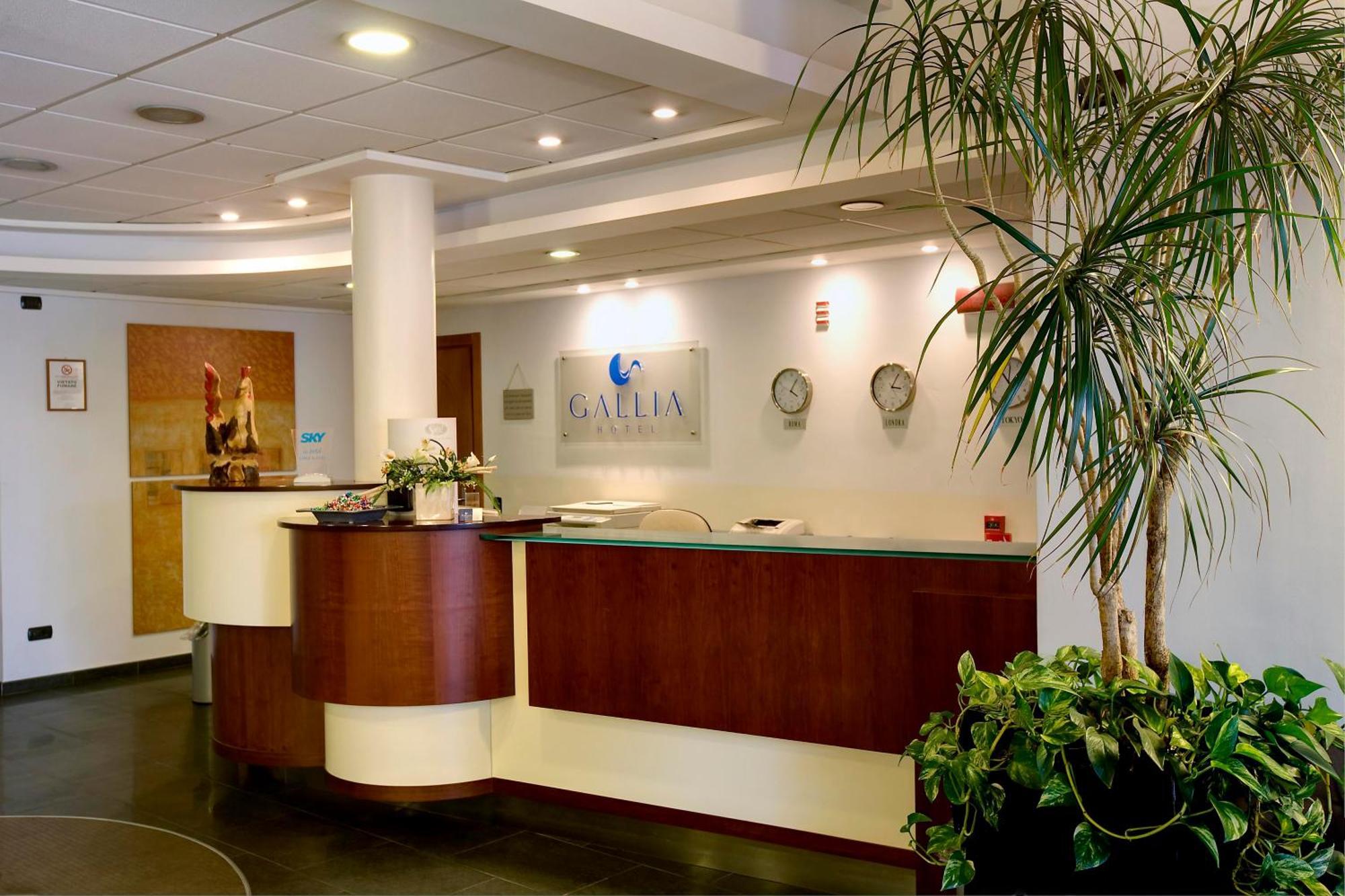 פיאנצה Hotel Gallia מראה חיצוני תמונה