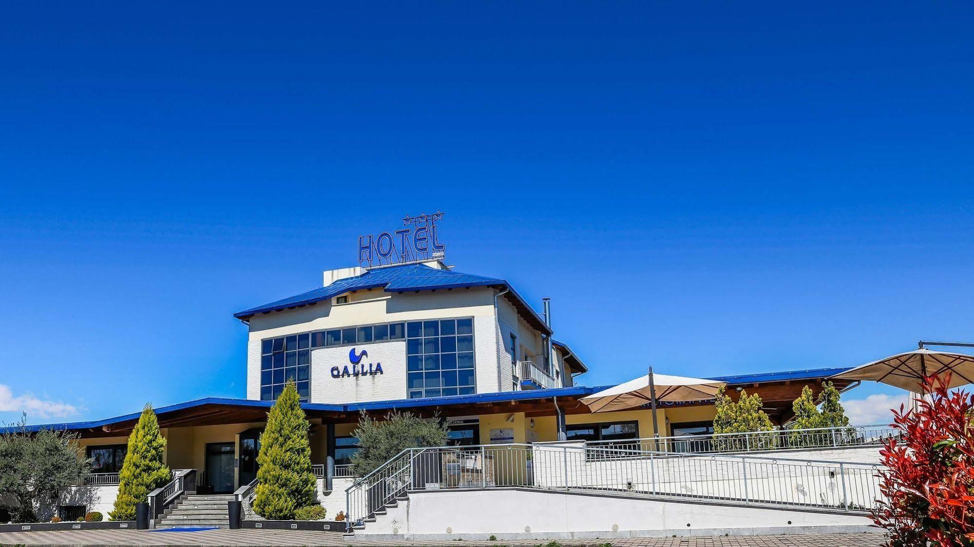 פיאנצה Hotel Gallia מראה חיצוני תמונה