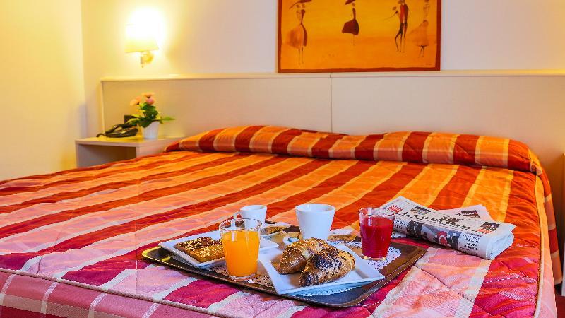 פיאנצה Hotel Gallia מראה חיצוני תמונה